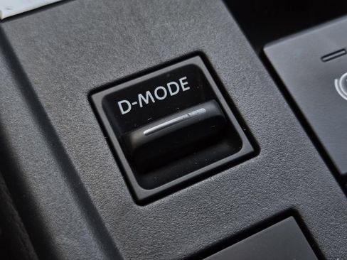 New 2026 Nissan Sentra SV w/ SV Convenience Package FWD image 23