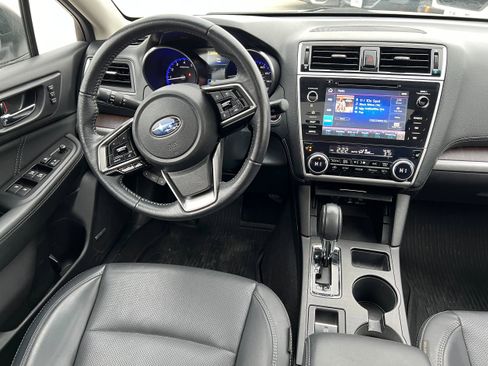 Used 2019 Subaru Outback 3.6R Limited image 16