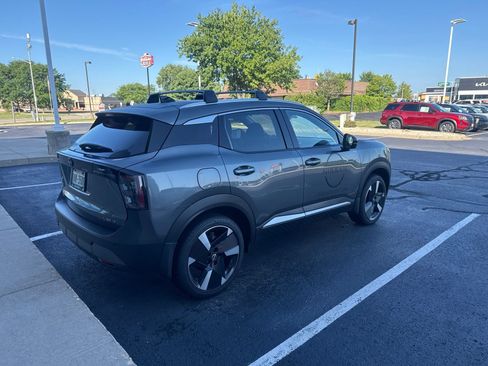 Used 2026 Nissan Kicks SR w/ Cold Weather Package AWD/4WD image 3