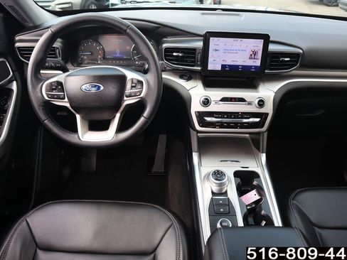 Used 2022 Ford Explorer XLT w/ Equipment Group 202A image 16