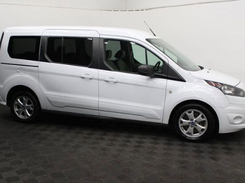 Used 2015 Ford Transit Connect XLT image 3