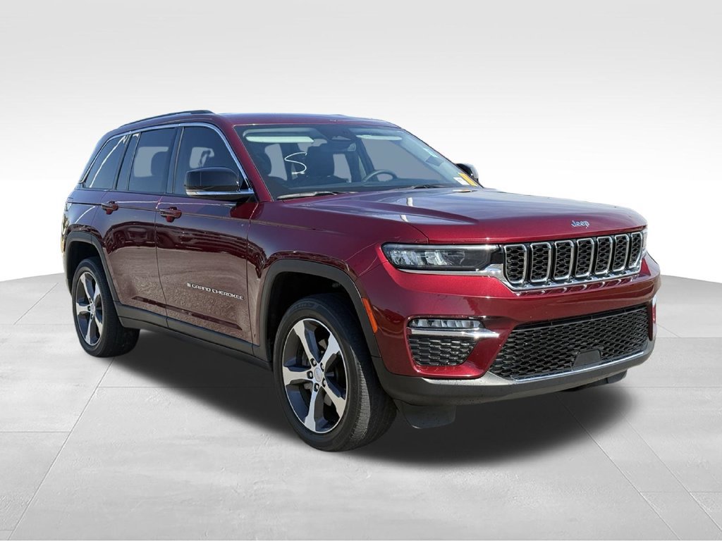 Used 2023 Jeep Grand Cherokee Limited w/ Trailer Tow Prep Group (B) AWD/4WD image 26
