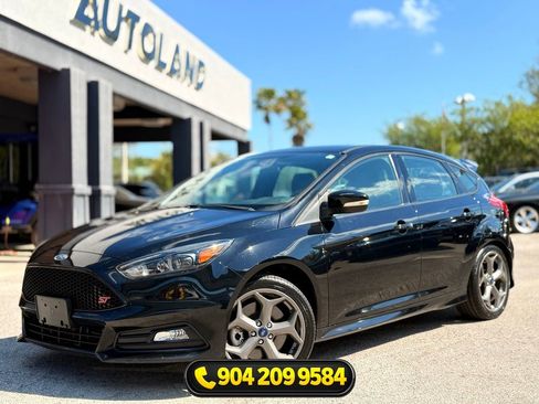 Used 2018 Ford Focus ST w/ Equipment Group 401A FWD image 1