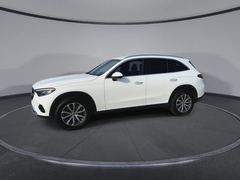 Used 2025 Mercedes-Benz GLC 300 image 5