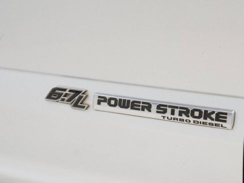 Used 2019 Ford F250 Lariat image 18