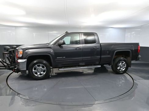 Used 2016 GMC Sierra 2500 SLE w/ SLE Preferred Package image 11