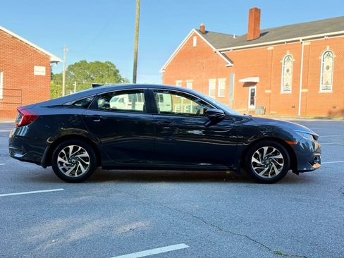 Used 2017 Honda Civic EX image 7