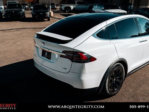 Used 2018 Tesla Model X 100D image 12