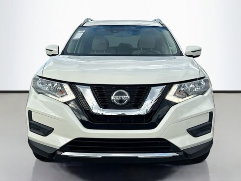 Used 2020 Nissan Rogue SV image 9