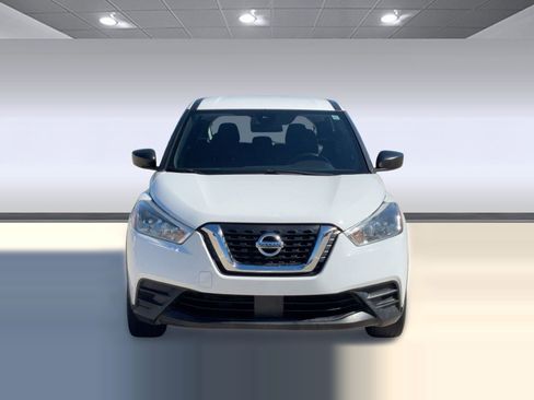Used 2020 Nissan Kicks S image 6