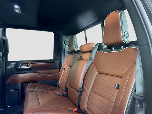 Used 2024 GMC Sierra 2500 Denali Ultimate AWD/4WD image 28