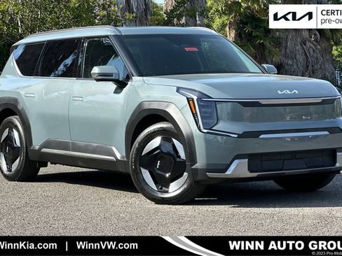 Certified 2024 Kia EV9 Wind AWD/4WD image 1
