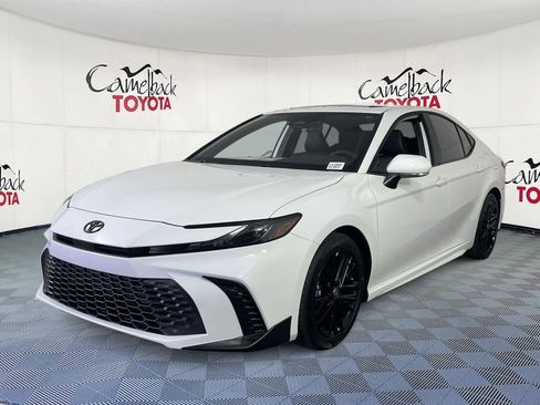 New 2026 Toyota Camry SE image 2