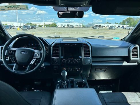 Used 2017 Ford F150 XLT w/ Equipment Group 302A Luxury AWD/4WD image 19
