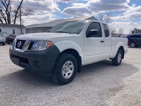 Used 2019 Nissan Frontier S image 7