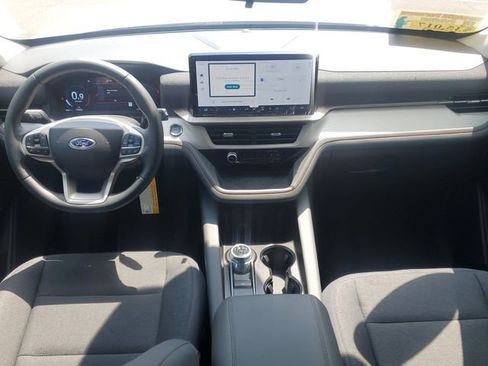 New 2026 Ford Explorer Active image 8