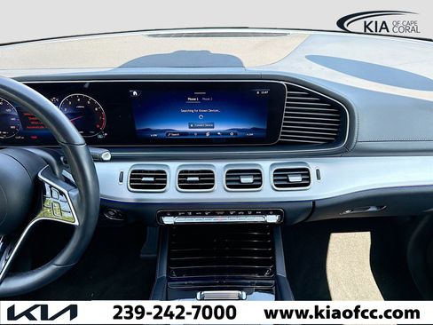 Used 2025 Mercedes-Benz GLS 450 4MATIC image 19