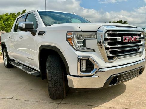 Used 2020 GMC Sierra 1500 SLT AWD/4WD image 2