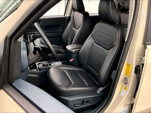 Used 2025 Ford Maverick Lariat w/ Black Appearance Package AWD/4WD image 22