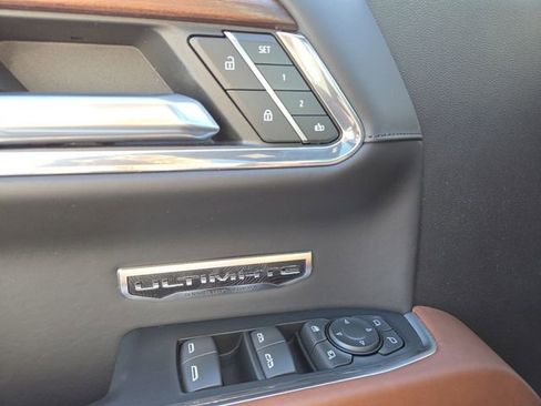 Used 2023 GMC Sierra 1500 Denali Ultimate image 12