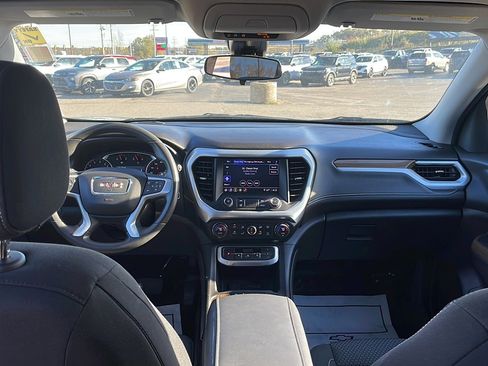 Used 2023 GMC Acadia SLE w/ Driver Convenience Package image 14