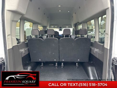 Used 2024 Ford Transit 350 XLT image 35
