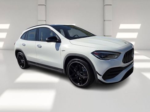Used 2022 Mercedes-Benz GLA 35 AMG AMG GLA 35 image 2