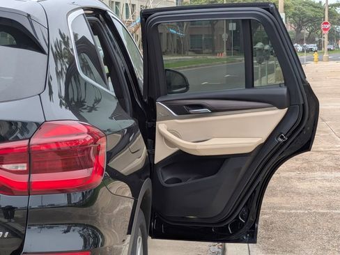 Used 2019 BMW X3 sDrive30i image 11