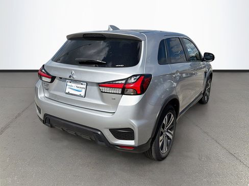 Used 2024 Mitsubishi Outlander Sport SE image 4
