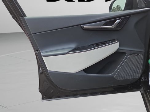 New 2025 Kia EV6 GT-Line RWD image 9