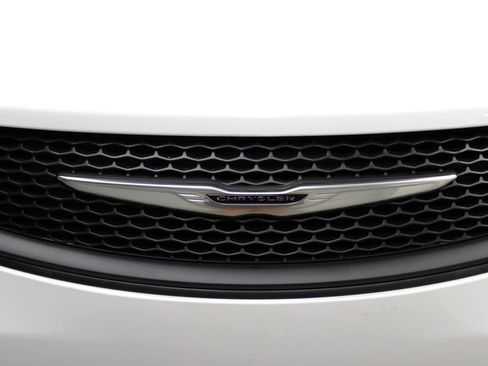 New 2026 Chrysler Voyager LX image 35