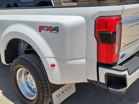 New 2026 Ford F350 Platinum w/ Platinum Plus Package AWD/4WD image 5