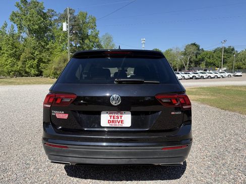Used 2019 Volkswagen Tiguan SE w/ 3rd Row Seat Package image 3