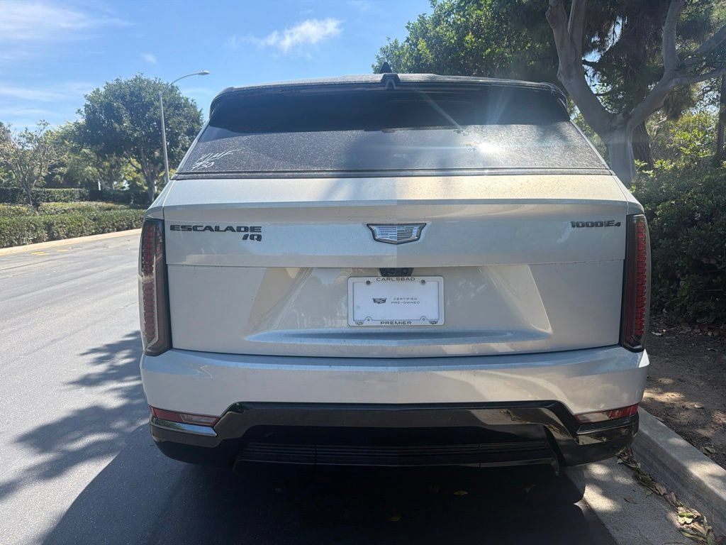 Used 2025 Cadillac Escalade IQ Sport 2 w/ LPO, ONYX Package AWD/4WD image 5