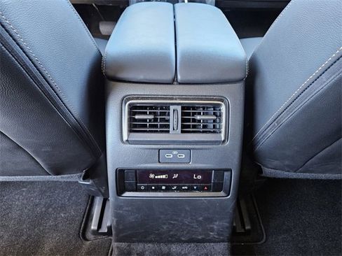 Used 2024 MAZDA CX-90 3.3 Turbo w/ Preferred Package image 10