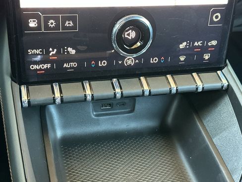 New 2026 GMC Terrain AT4 AWD/4WD image 21