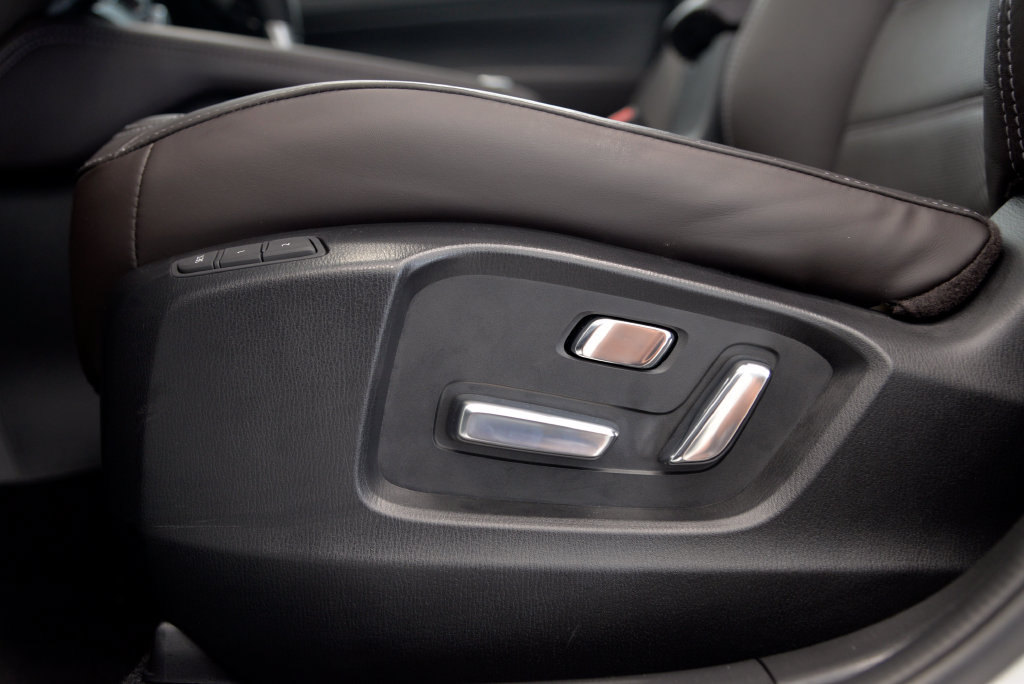 Certified 2025 MAZDA CX-5 Signature AWD/4WD image 16
