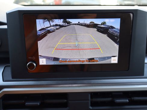 Used 2025 Toyota Tacoma SR5 image 29