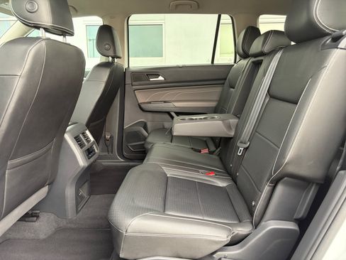 Used 2023 Volkswagen Atlas SE AWD/4WD image 17