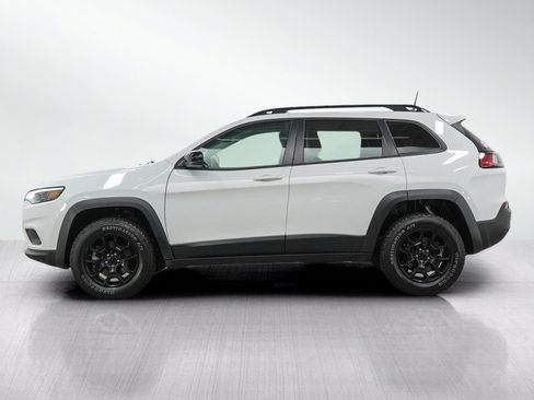 Used 2022 Jeep Cherokee Latitude w/ Sun & Sound Group AWD/4WD image 2