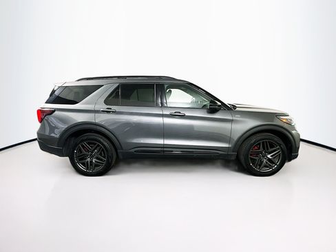 Used 2025 Ford Explorer ST-Line w/ ST-Line Street Pack AWD/4WD image 10