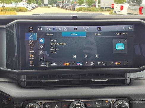 Used 2025 Jeep Wrangler Unlimited Sahara AWD/4WD image 25