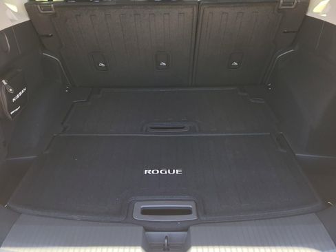 New 2026 Nissan Rogue Platinum AWD/4WD image 13