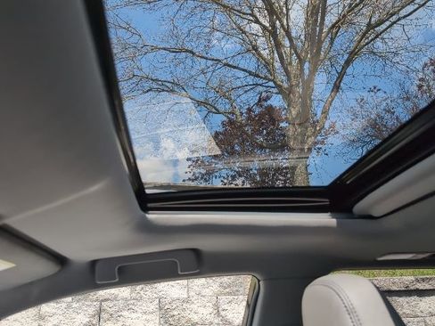 Used 2019 Toyota Highlander XLE w/ Protection Package #3 AWD/4WD image 20