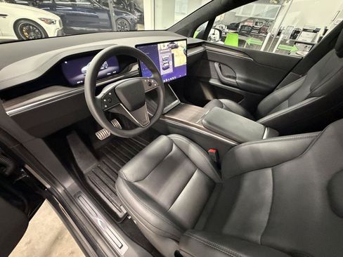 Used 2024 Tesla Model X AWD/4WD image 10