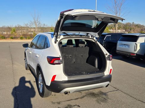 Used 2023 Ford Escape Active image 18