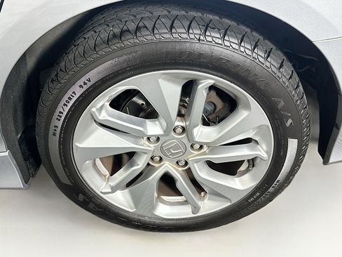 Used 2018 Honda Accord LX image 11