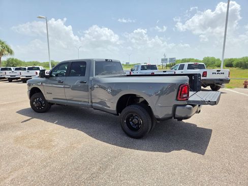 New 2026 RAM 3500 Lone Star AWD/4WD image 28