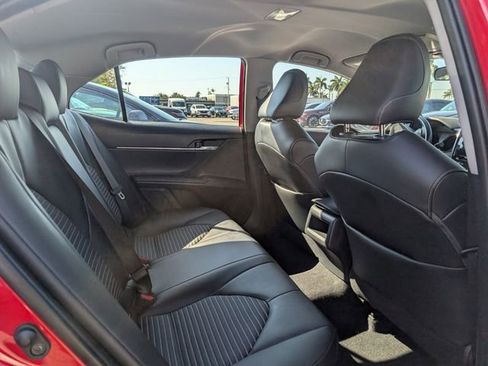 Used 2021 Toyota Camry SE image 13