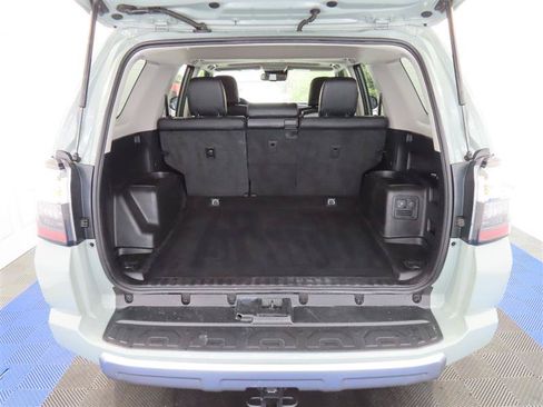 Used 2023 Toyota 4Runner TRD Off-Road Premium w/ Moonroof Package AWD/4WD image 12
